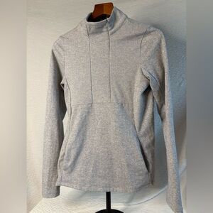 Koyden Women’s Gray Herringbone Half Zip Pullover – Petite Small